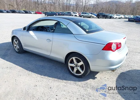 2007 Volkswagen Eos 2.0T Sport z USA, uszkodzony, nr VIN WVWCA71F97V031086